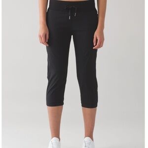 Lululemon Dance Studio Crop II (unlined 20") Black